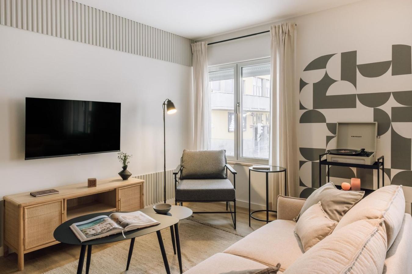 Comporta - 1 Bedroom And Parking In Parque Nacoes